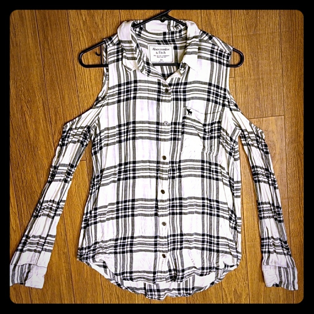Abercrombie & Fitch plaid cold shoulder top